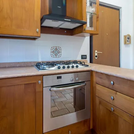 Apartment In Lazise Near Lake Garda Сasa de vacaciones *